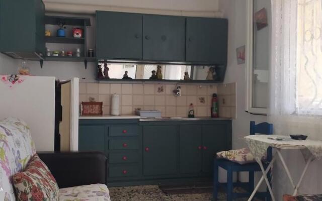Cozy house 3