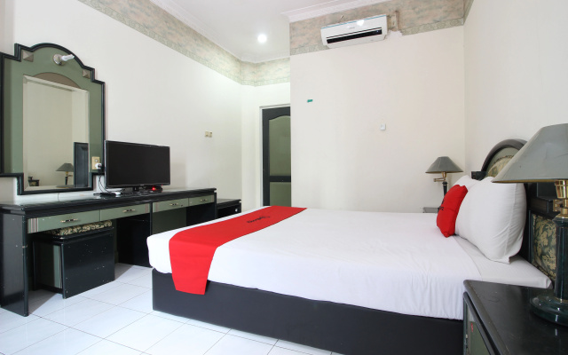 Akur Hotel Malioboro – Guest Rooms – Yogyakarta