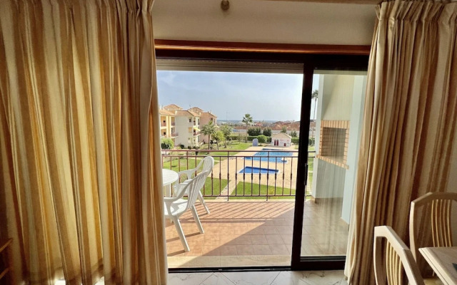Quarteira Elegant With Pool by Homing
