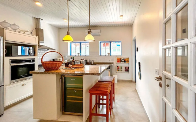 Casa pr x Praia de Santa Teresa Ilhabela SP