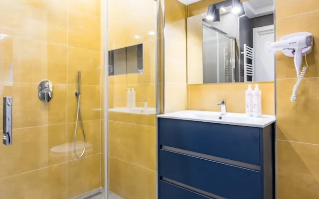 Pop House in the Heart of Sanit