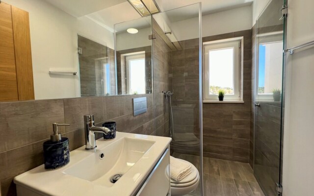 Albufeira Deluxe Residence With Pool