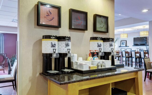 Hampton Inn St. Louis - Columbia