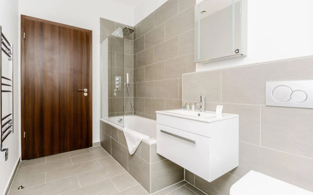 Richmond Ibis House Apartments by Viridian Apartments