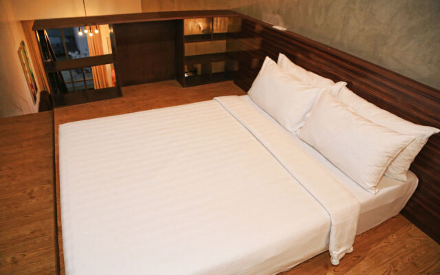 Big Hotel