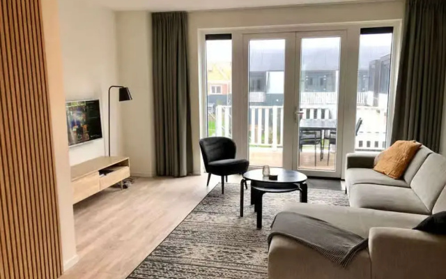 Beautiful Lodge Located on the Church Square