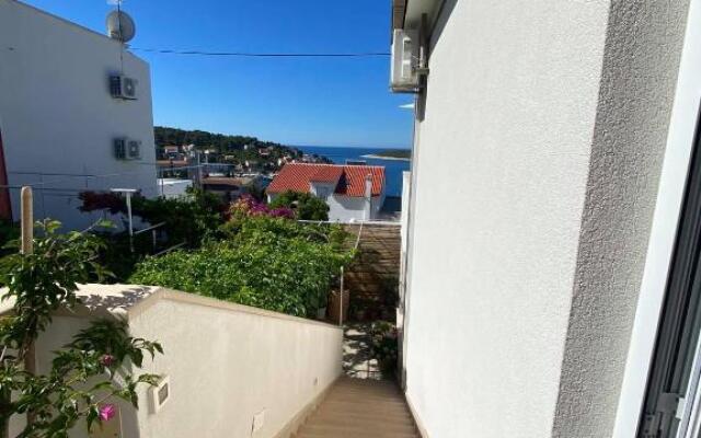 Apartments Jakov and Antonia