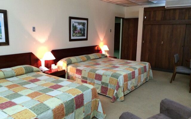 Costa Rica Tennis Club And Hotel