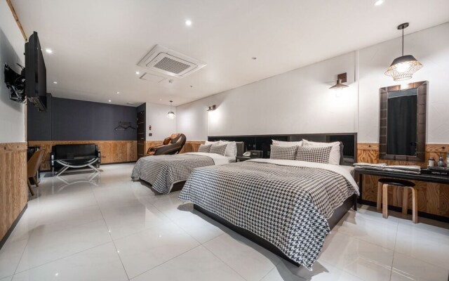 Yongin Yangji Banner Hotel