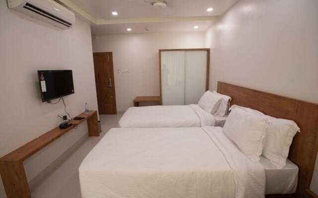 Hotel The Orange Flag ( JJ Hotel), Aurangabad