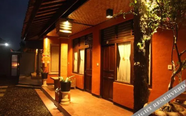 Patras Hostel Ubud