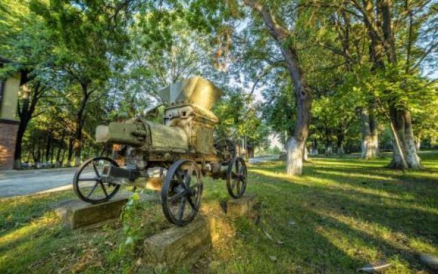 Royal Winery Queen Maria