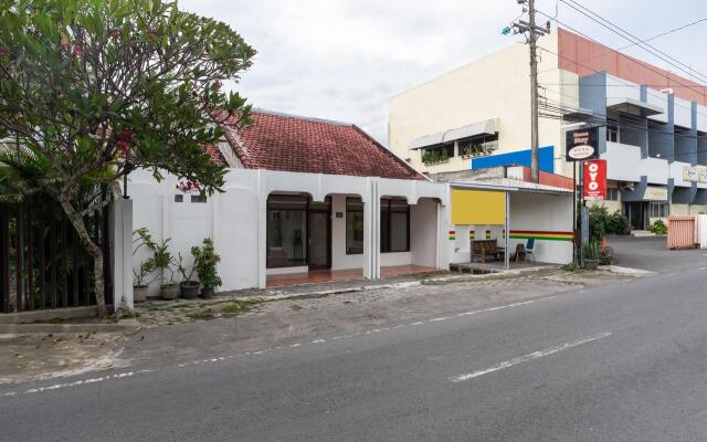 OYO 2454 Wanawiyata Homestay