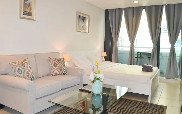 Chrs - Well-kept Furnished Studio