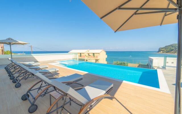 Villa Halcyon in St Stefanos Bay