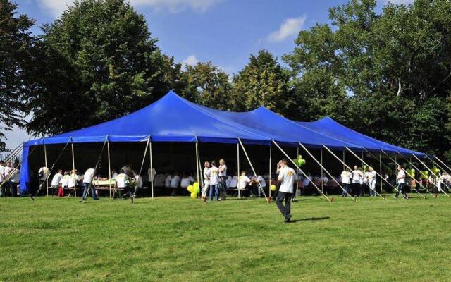 Hotel Bursztynowy Palac (Amber Palace, Bernsteinpalast)
