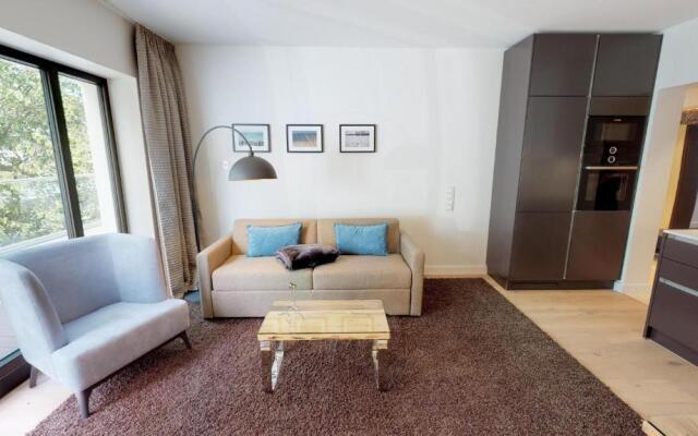 White Pearl Apartment 3.08