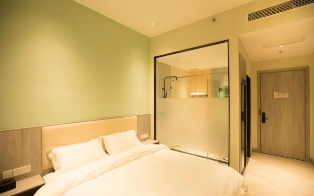 Beijing Saga Hotel