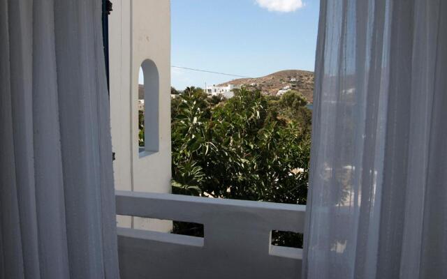 Armadoros Hotel Ios Backpackers