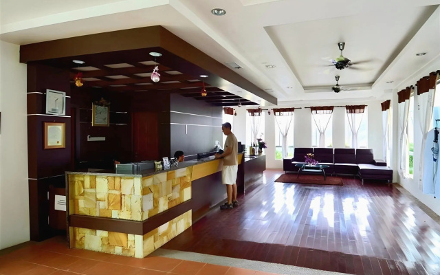 Dream World Resort – Lobby – Ranau