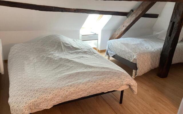 T3 duplex hyper centre ville historique troyes