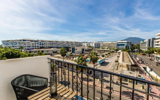 Luxurious 2 Bed Puerto Banús Apt - RDR193