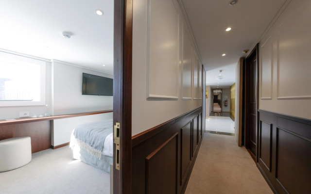 Costa do Sal - Boat Lounge Hotel