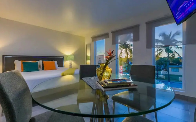 Turibana Plaza Suite 1
