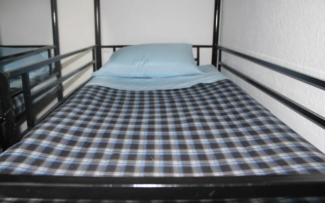 Hostal Betania - Hostel