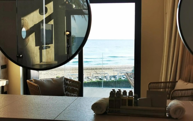 Hotel Tropical Gava Mar