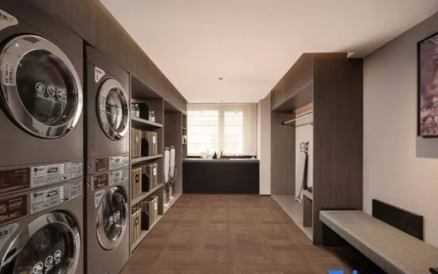 Xuzhou Pengcheng Square Xuyi Affiliated Hospital Subway Station Atour Hotel — 4-star hotel in Xuzhou