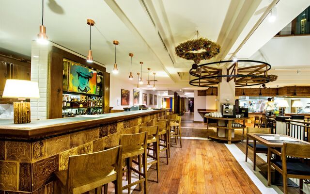 Bristol Tradition and Luxury