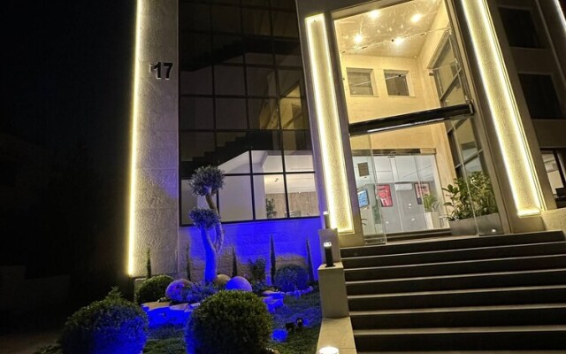 Privet Apartment 37 for Three Near Downtown Kh&sh
