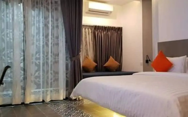 Katy Resident and Spa