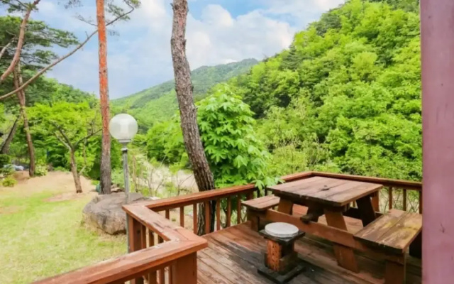Danyang Eowoolim Pension