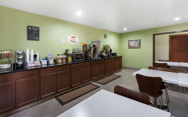 Super 8 by Wyndham Munfordville KY