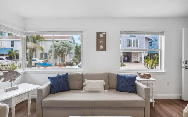 Beach Livin 2 - 1 Bedroom Downstairs