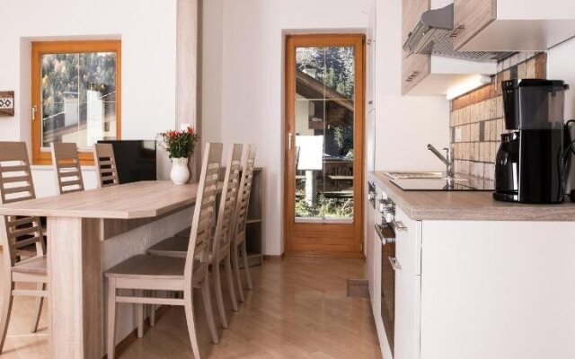 Apartments-Pension Chiara