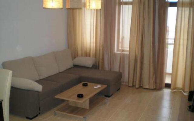 Etara 3 ApartComplex