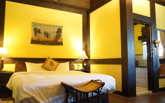 Provence Rose Lodge in Ching Jing