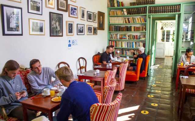 Hotel Casa De La Vega