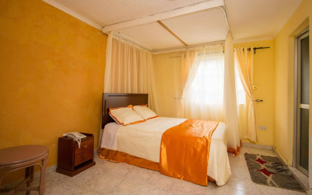 Lowela Hotel