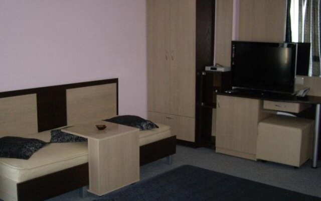 Family Hotel Avramov