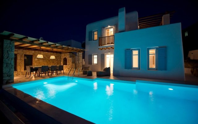 Villa Pearl 3 Bedroom Villa in Ornos With Private Pool