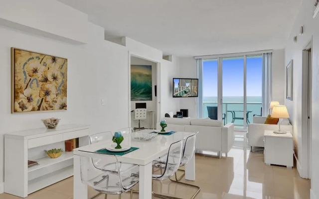 The Tides Penthouse L