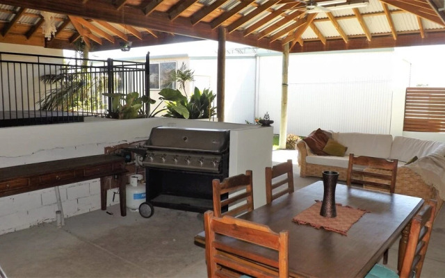 Beach Trails Retreat - Close to Beach & Pet Friendly