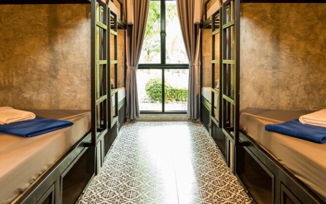 Link Hostel Aonang - Adults Only