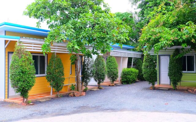 Pecharat Resort