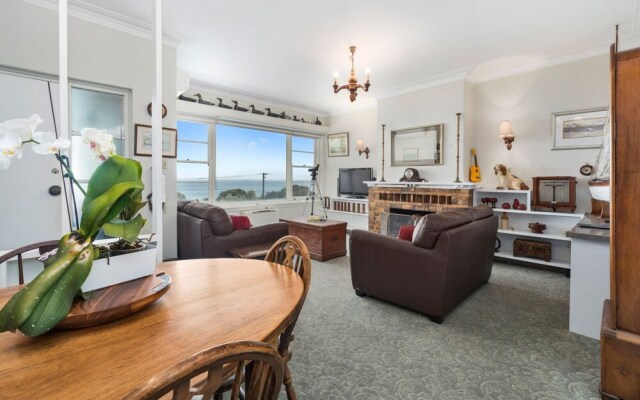 Mornington Bayside Pearl