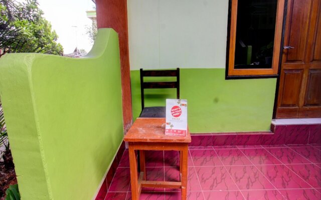 OYO Life 92829 Kos Insan Madani